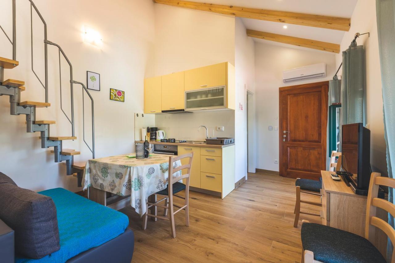 Vinea Apartmani Umag, Ulica G Garibaldia 2 Exterior photo