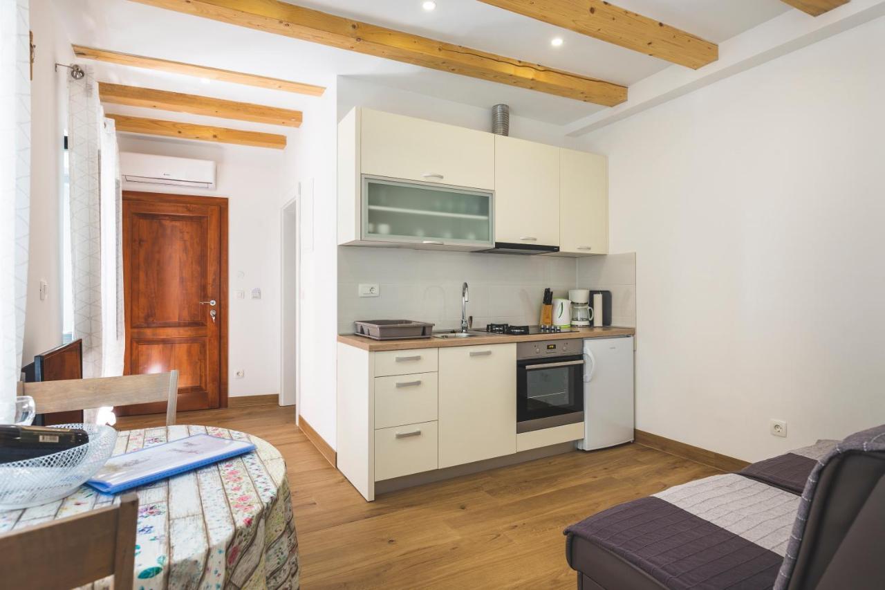 Vinea Apartmani Umag, Ulica G Garibaldia 2 Exterior photo